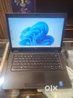 Dell latitude 5440 Core i5 8gb ram 256gb ssd .