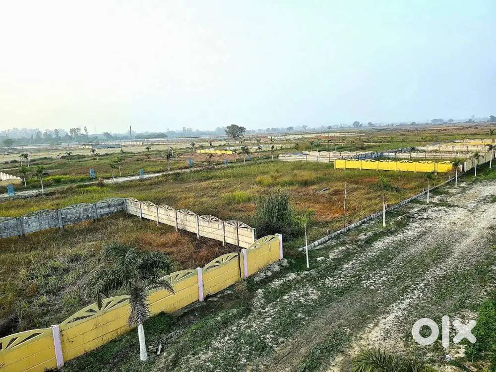 Lucknow Gosaiganj Market ke pass approved society