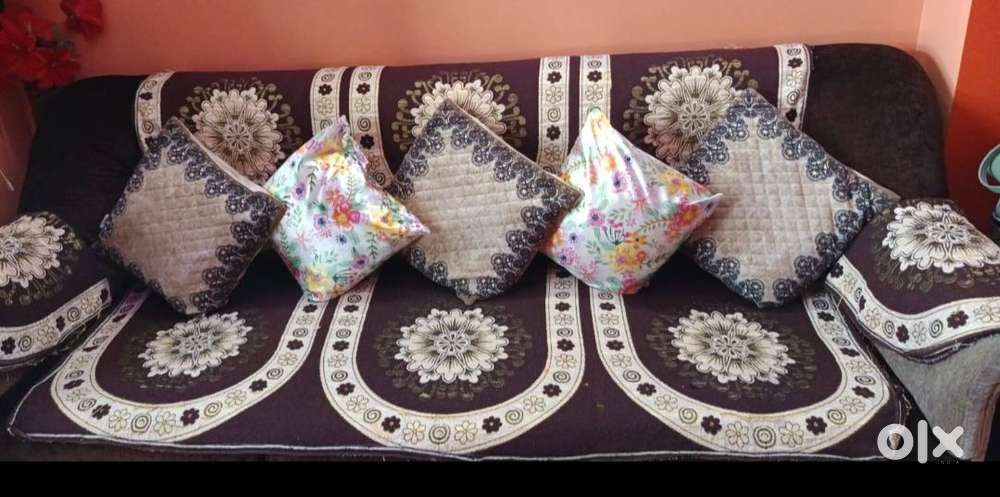 3+2 Good condition Fabric Sofa with Cushions For urgent sell