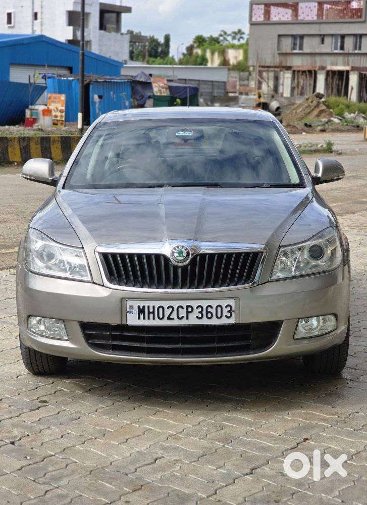 Skoda Laura Ambiente 2.0 TDI CR Manual, 2012, Diesel