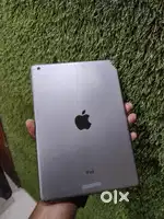 Apple iPad Air 32 GB Wifi  Good Condition