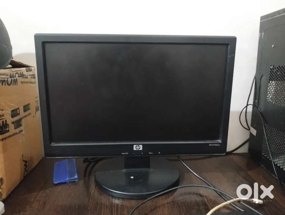 DESKTOP COMPUTER