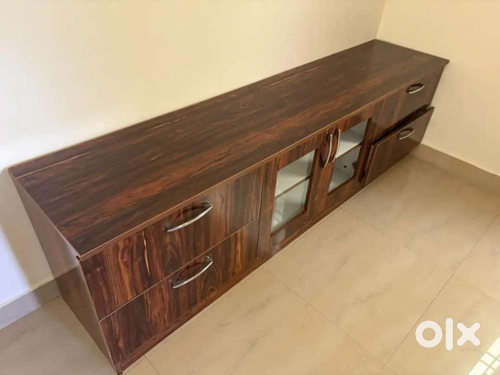 T v cabinet in good condition