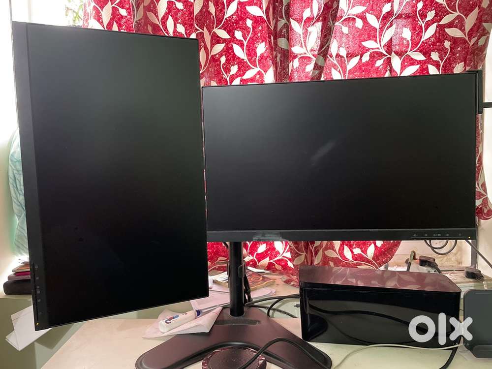 2 Lenovo L 22 inch desktop with its original stand