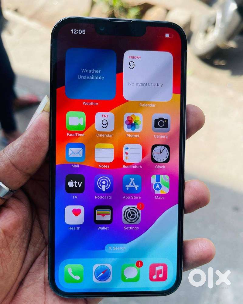 selling my 6 months old iphone 13 pro , need urgent money