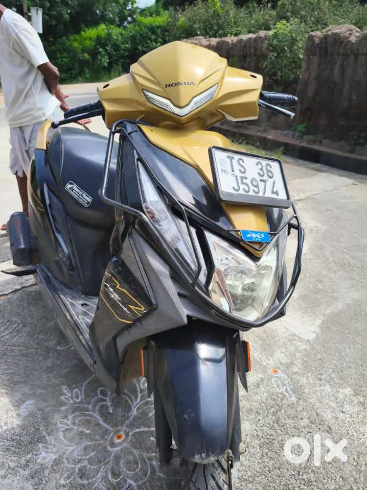 Honda dio super condition 2023/11 model chilara galu tympas cheyakandi
