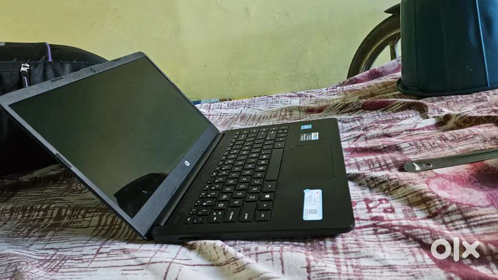Hp laptop l, 8 gb ram intel processor only 54 hours used