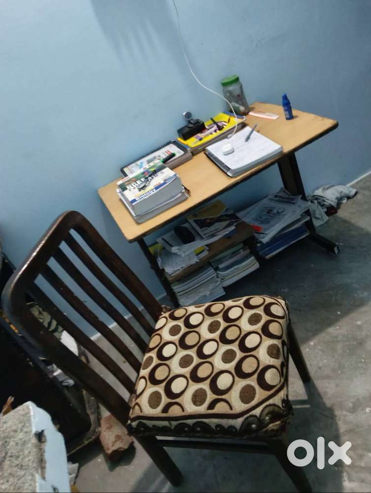 Wooden table and chair best quality