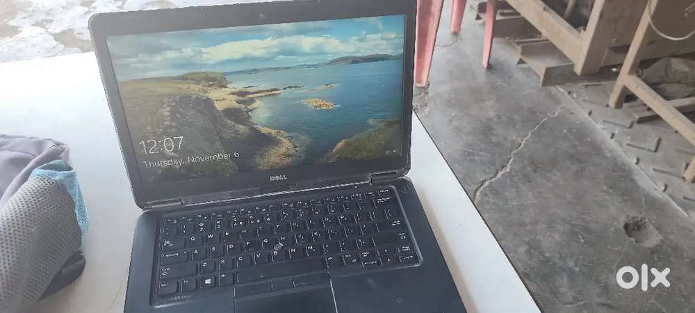 DELL LATITUDE E7450 good condition