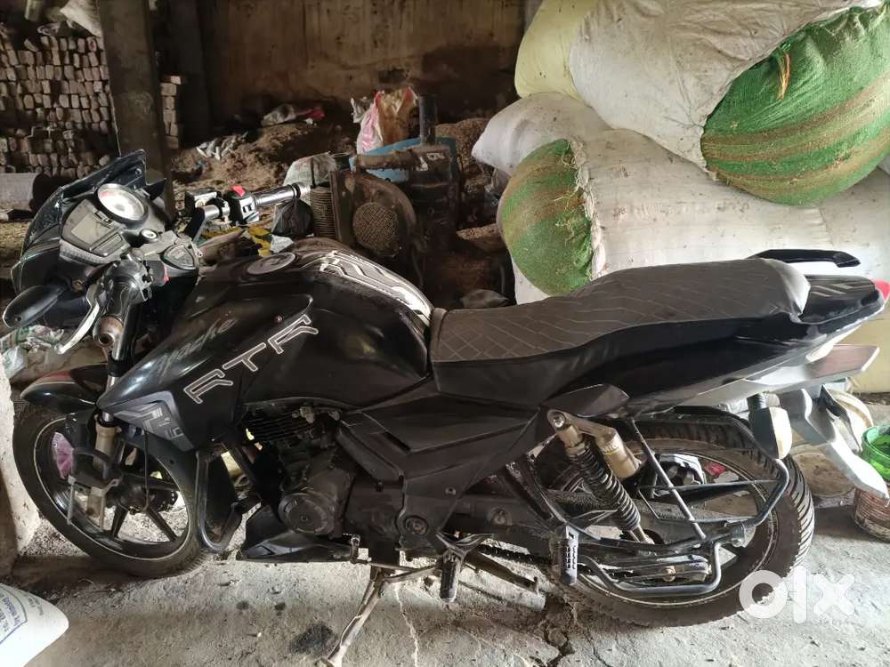 Apache RTR 180 oct 2015 model hai