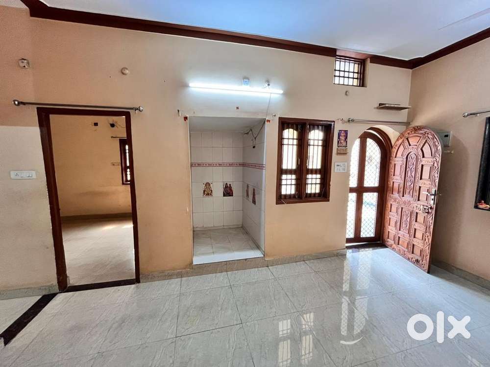 1bhk Semi Furnished Individual House for rent