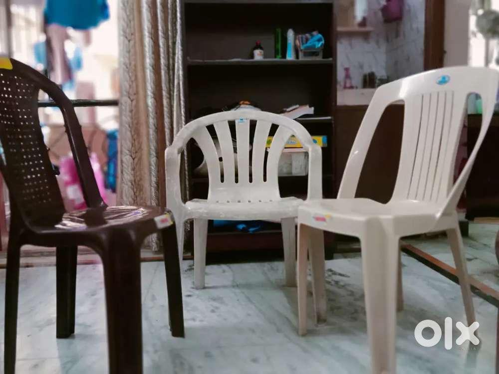 Nilkamal Chairs