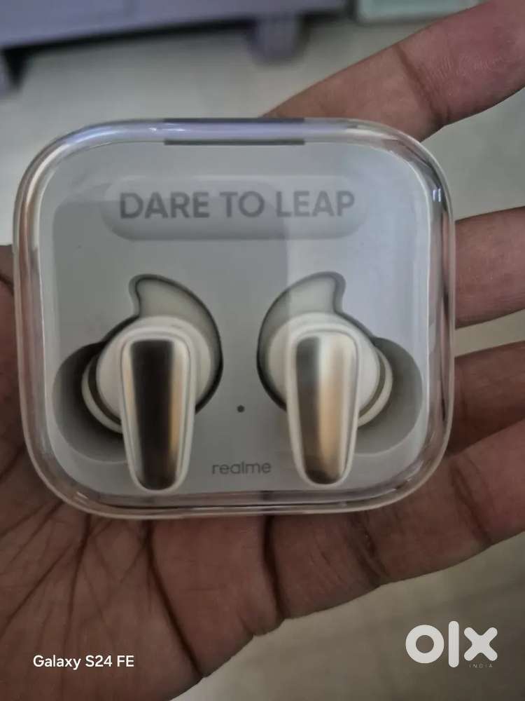 Realme airbuds