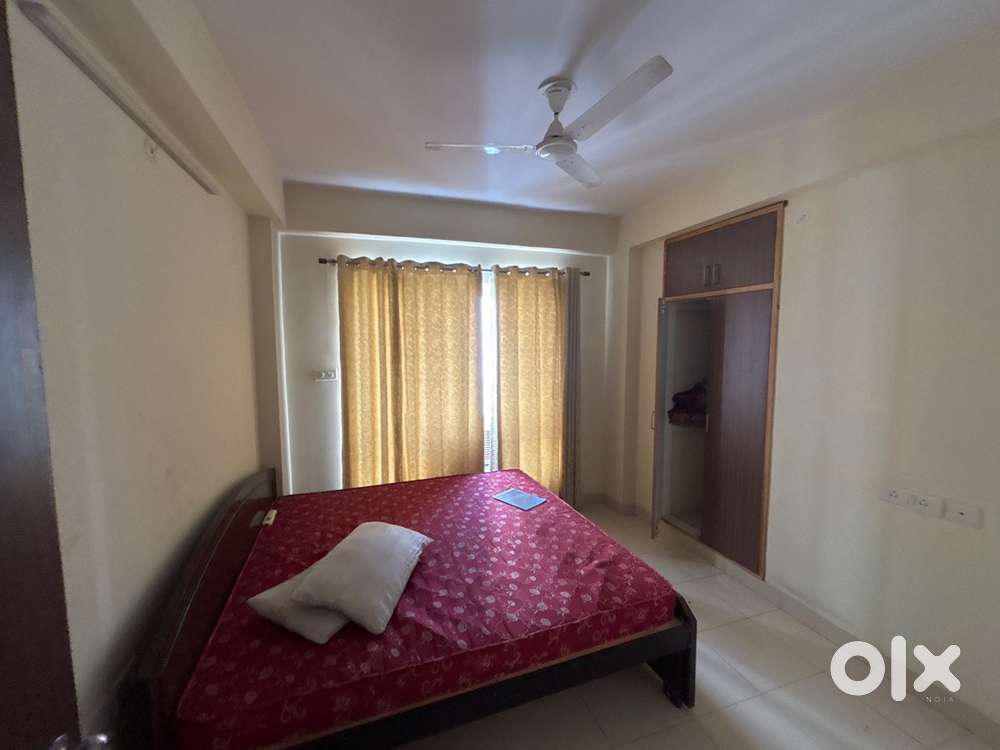 Looking for flatmate