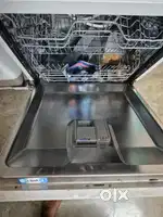 Dish washer