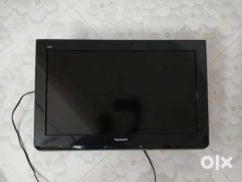 PANASONIC VIERA 24 INCH LCD TV