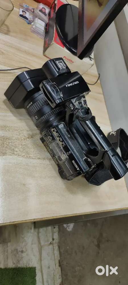 Video camera Nx 100
