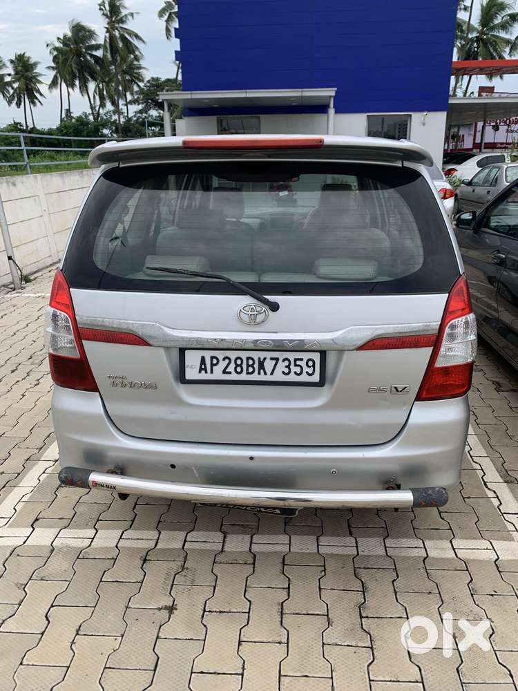 Toyota Innova 2.5 V 7 STR, 2009, Diesel