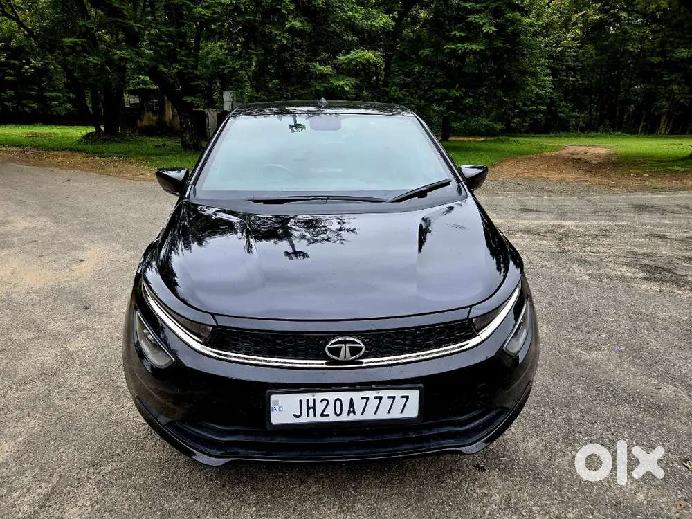 Tata Altroz 2022 Petrol 42000 Km Driven TOP MODEL DARK EDITION