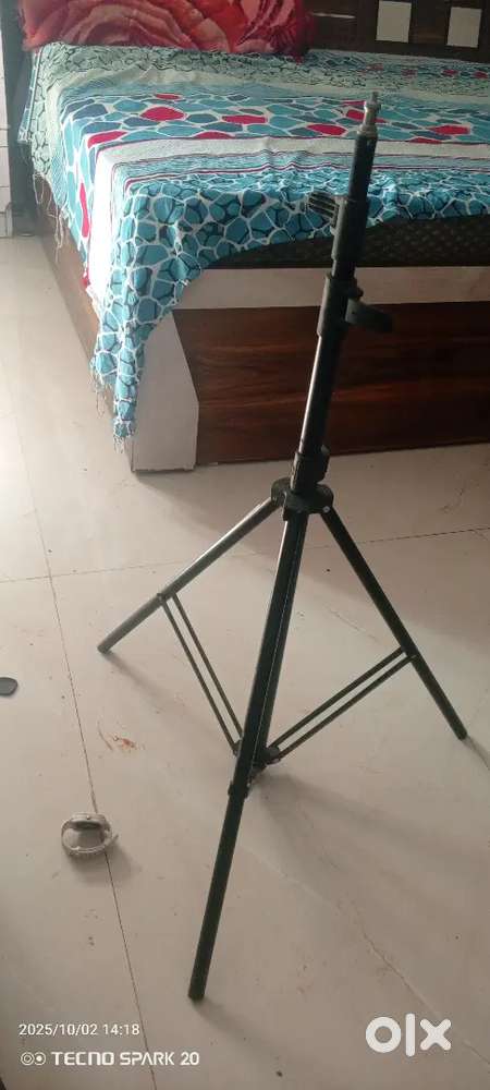 Camera stand