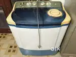 Semi-automatic washing machine