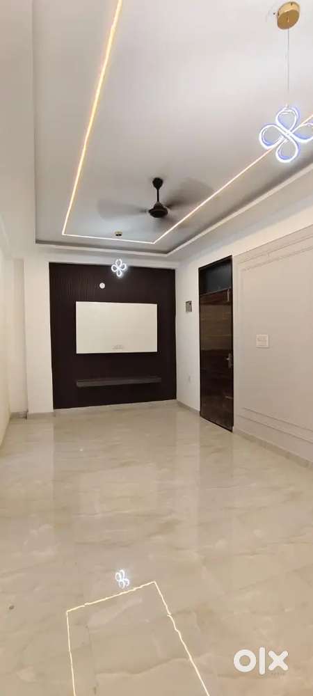 2 BHK Flat DLF Ankur vihar ghaziabad