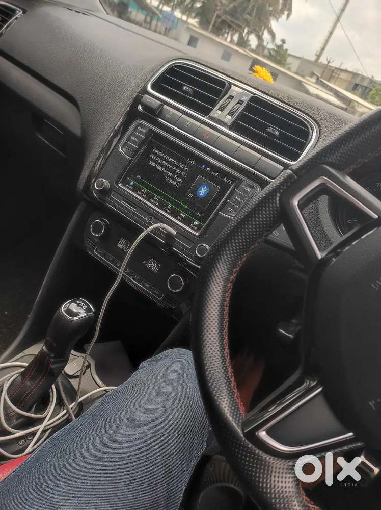 Know to drive both manual and automatic cars