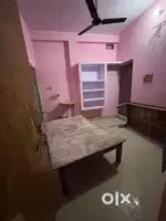 1 room separate bathroom free fan free bed