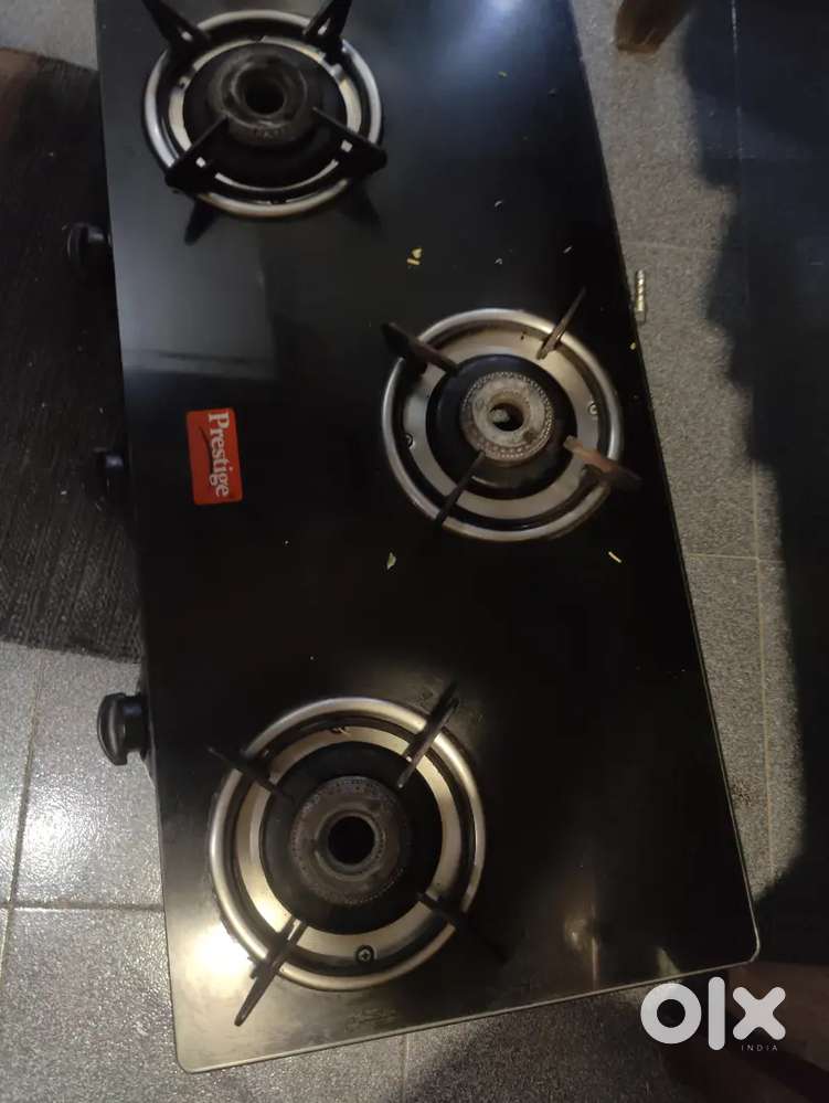 Prestige  3 Burner glass top stove.