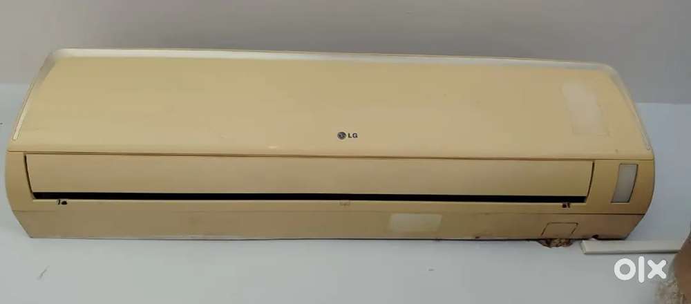 Split AC 2 nos 1.5 ton each