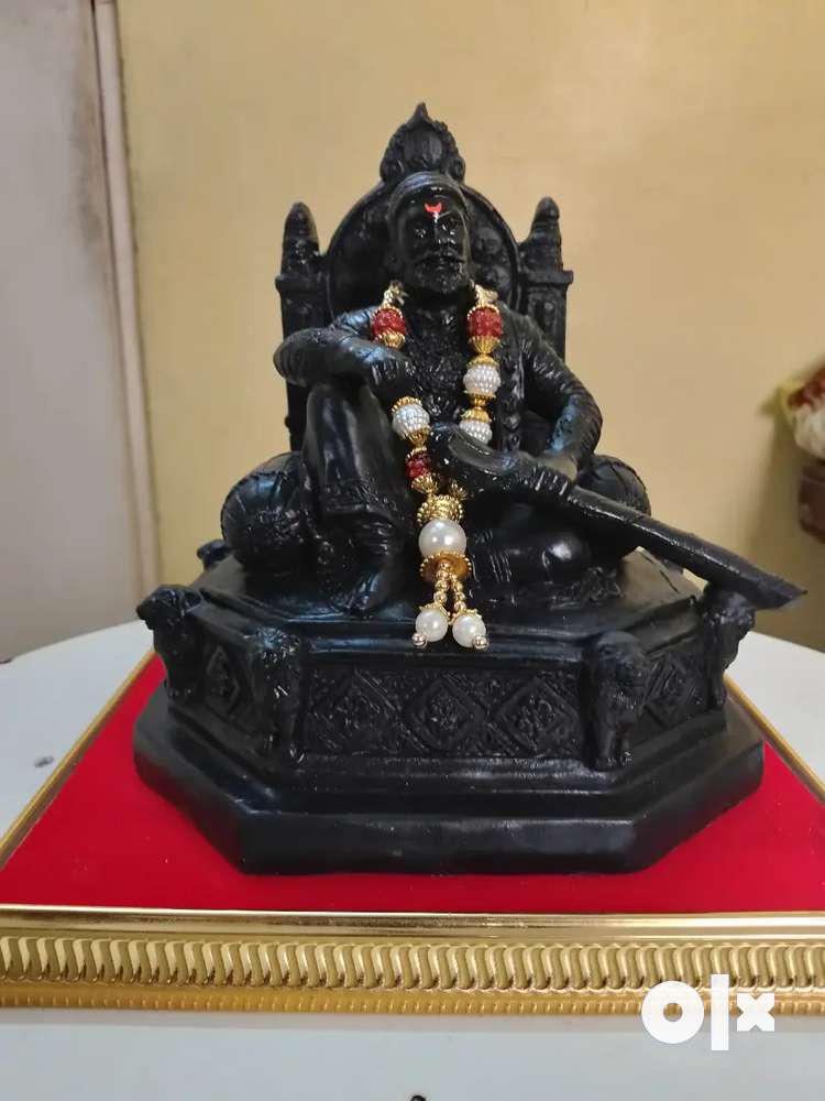 Shivaji Maharaj Murti with glass packing and shivaji Maharaj frame