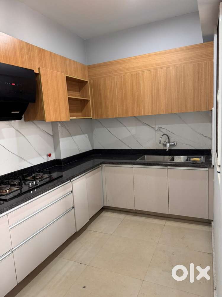 2bhk in gated society humhama