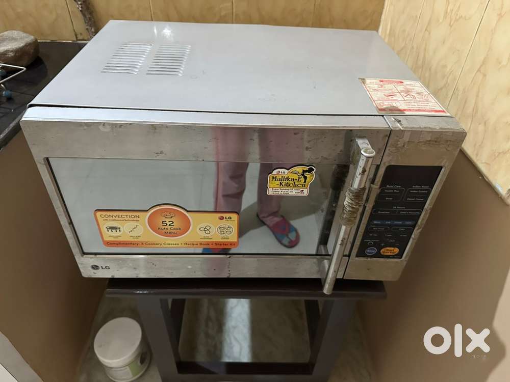Selling the microwave and guitar..