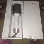 The blow brush