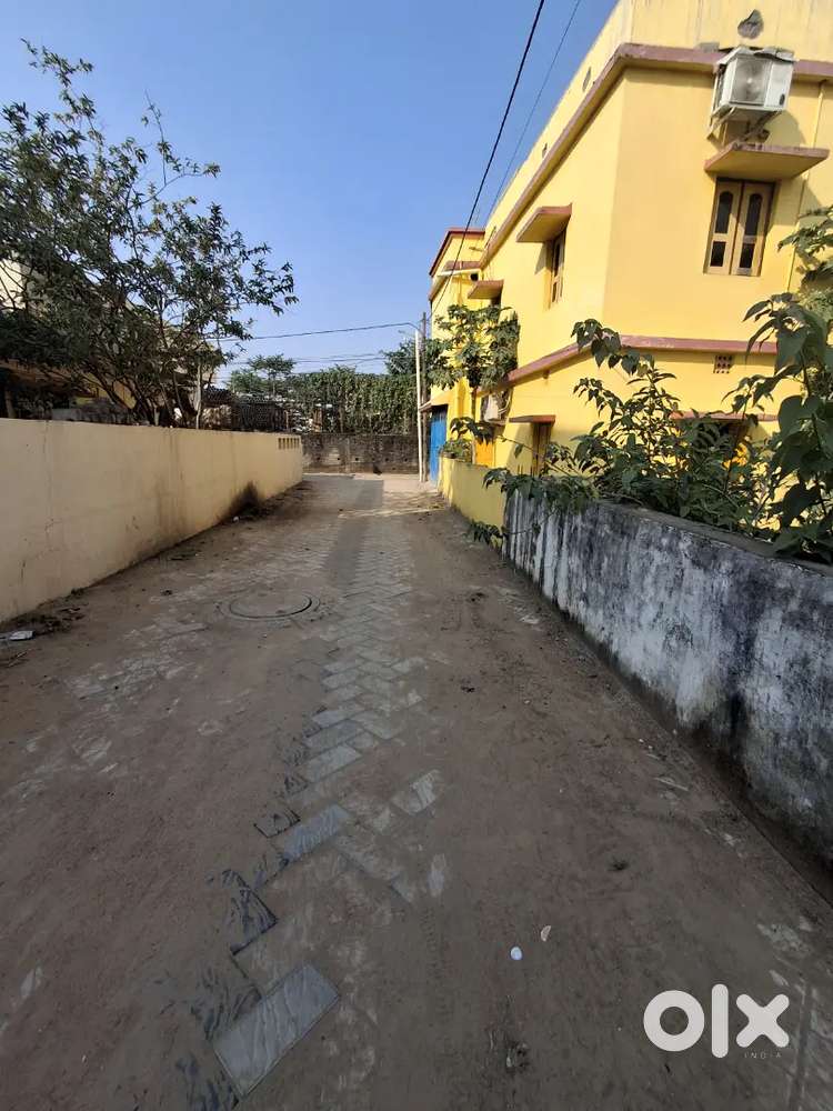 Yellow zone plot and can do house immedialtly