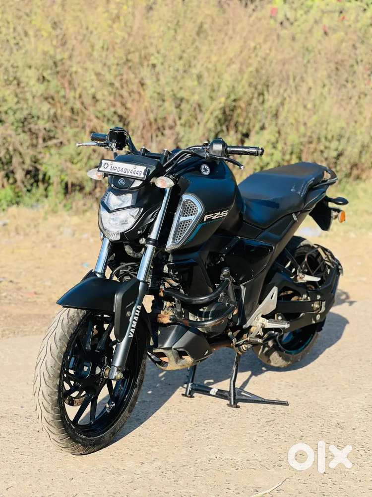 Yamaha Fzs v3 good condition