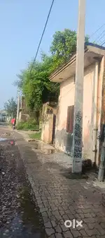 2 visve jagah road de uper aa ik gali v lagdi  aa industrial area