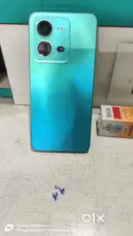 Vivo V25 5G sky rainbow colour