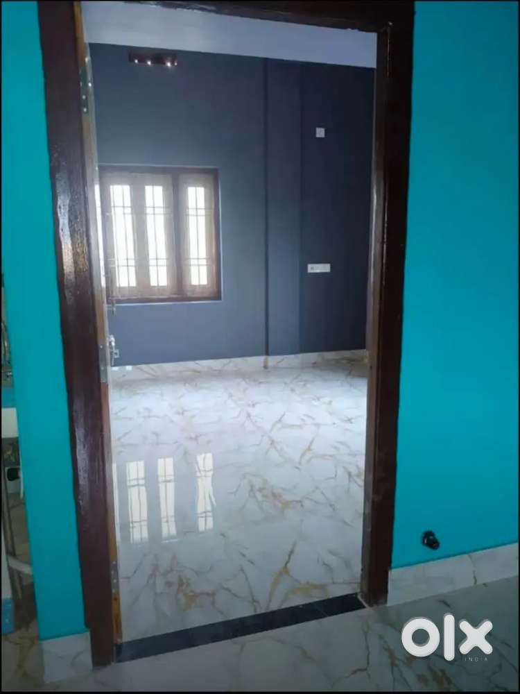 No owner no broker charges only restrictions fully independent room