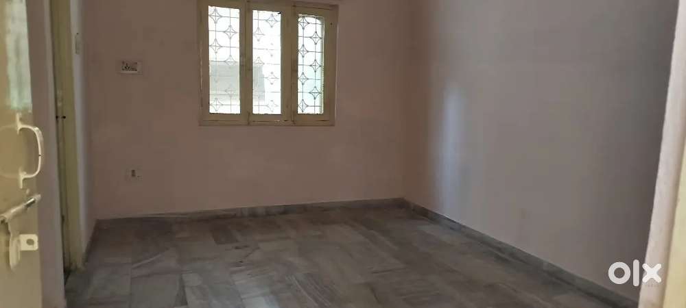 1bhk 1st floor house available for rent harshit nagar yadav colony