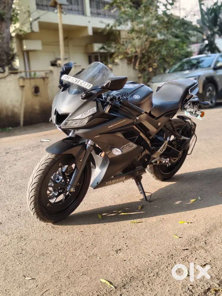 The bike zone Nashik sarda Circle with exchange offer available loan