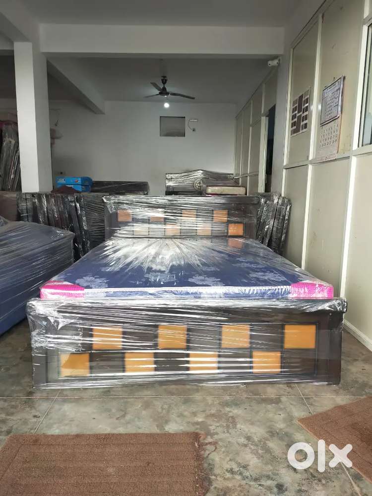 5/6.5 queen size Cot with mattress direct factory price sale
