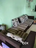 5 seater sofa good condition with pillow