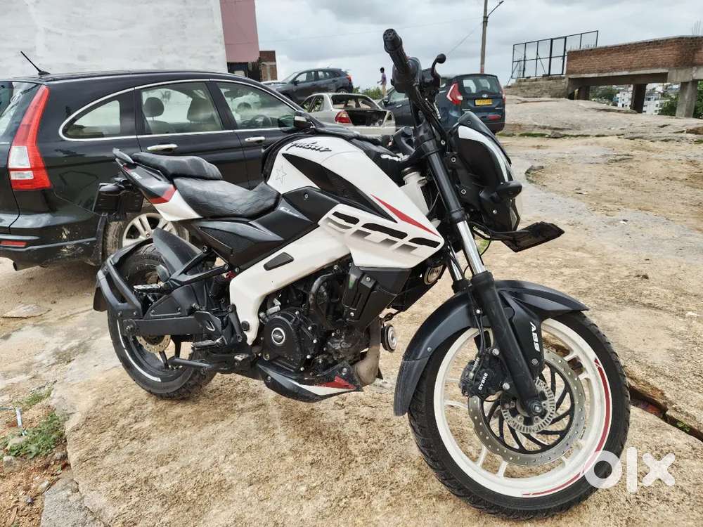 BAJAJ PULSAR NS 200 BSVI