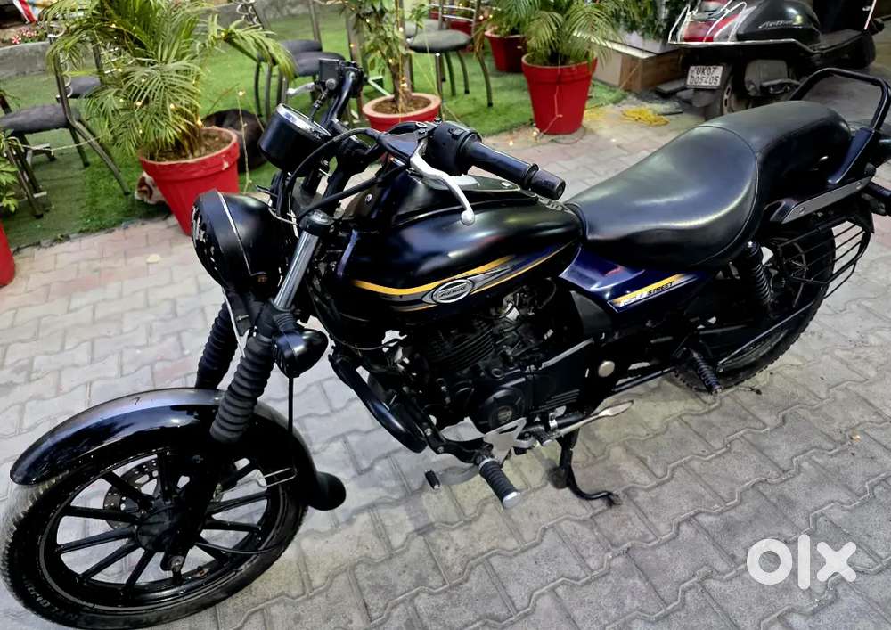 Bajaj avenger 150 in good condition all papers are complete