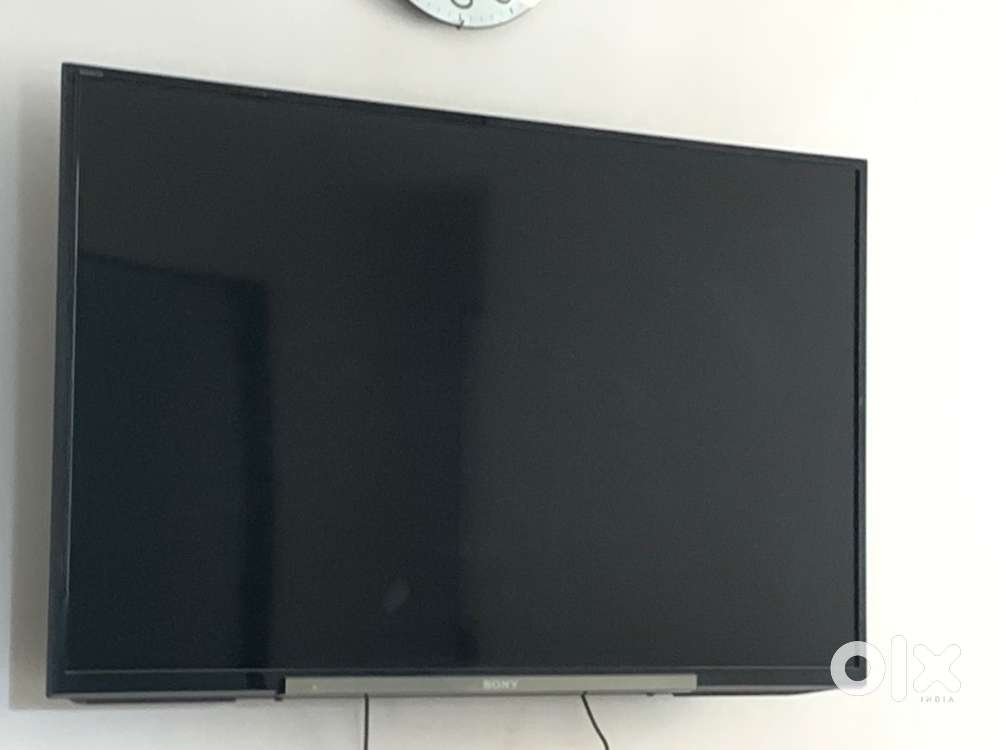 Sony TV WITH FIRE STICK 43 inches