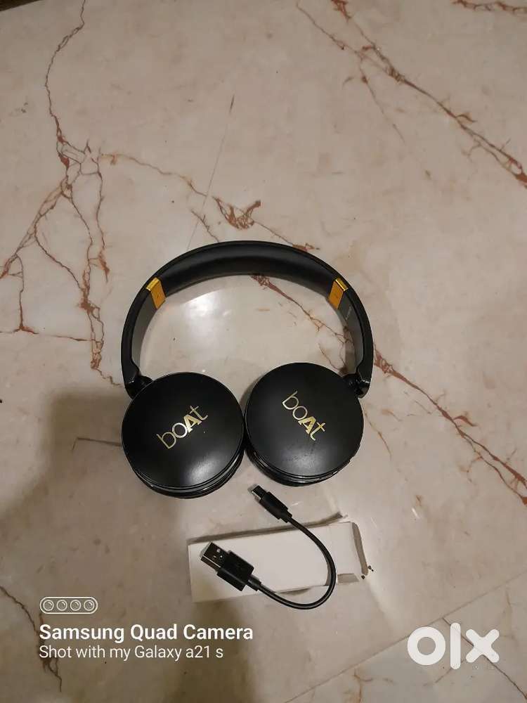 Boat headphones in new condition for sale..