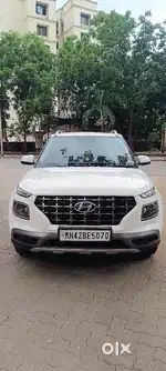 Hyundai Venue 2022 Petrol Well Maintained