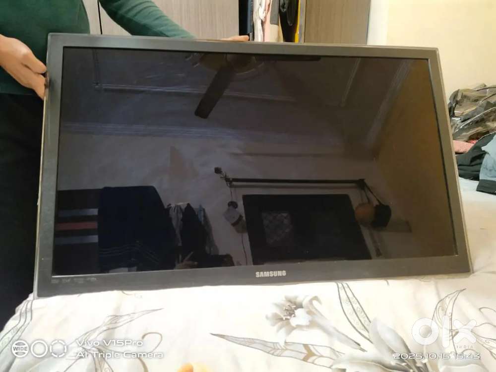 Samsung  LED TV ( 42 inch  )