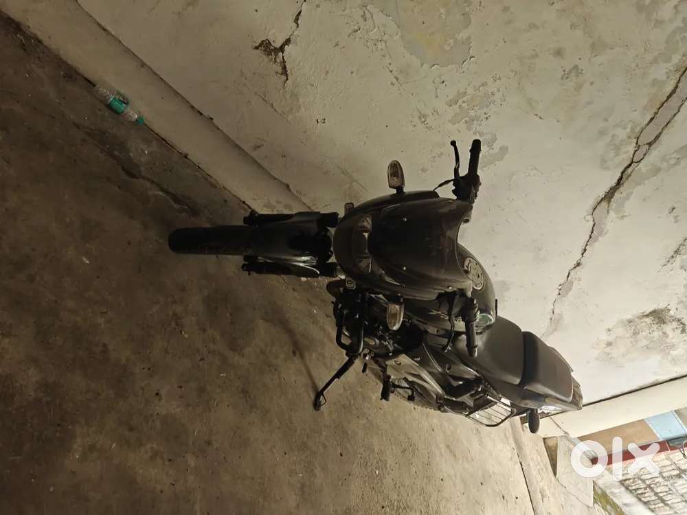 Garde sell karni ha bahut acchi condition ha bike